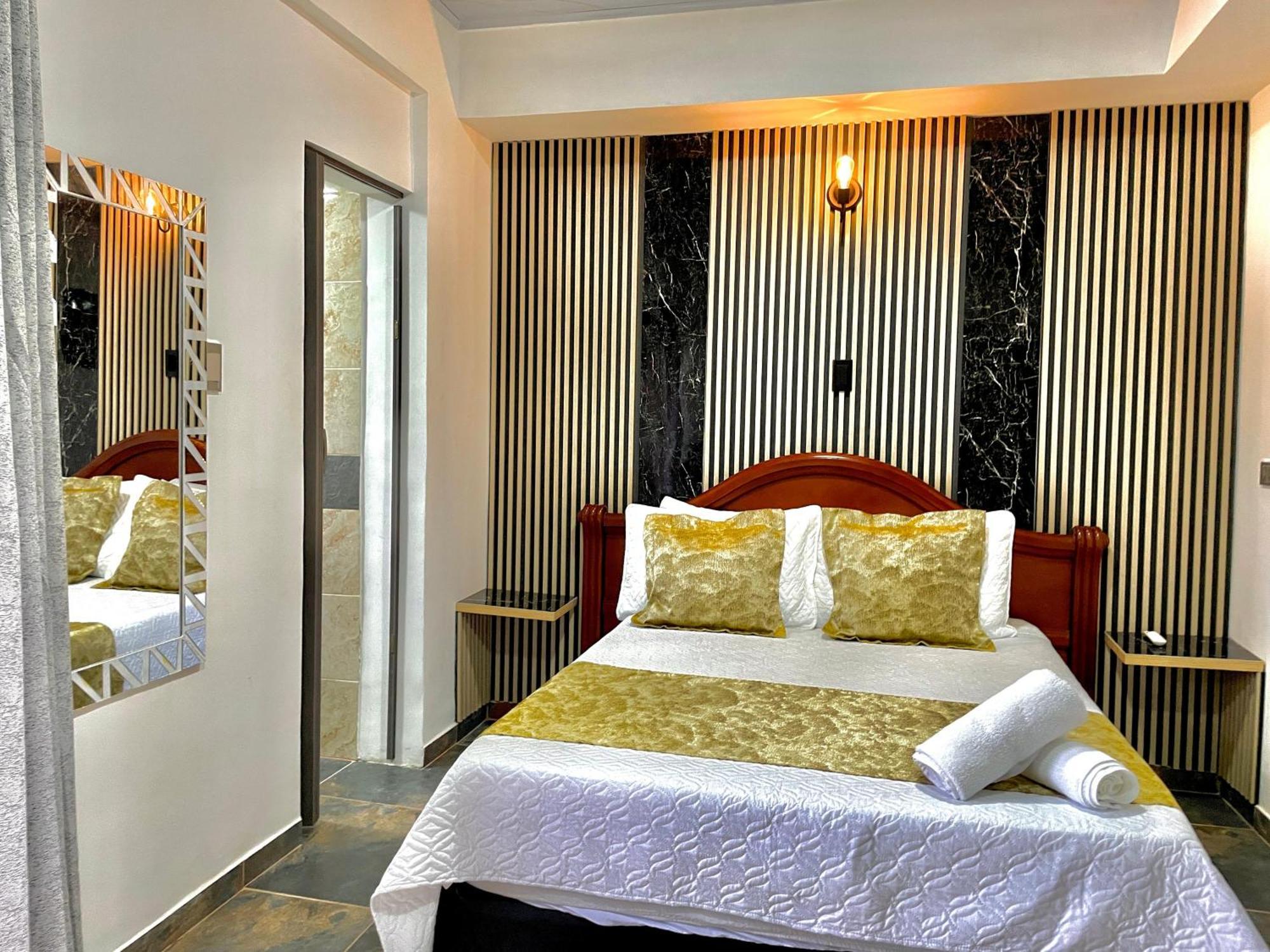 Hotel Torre Primavera Медельїн Екстер'єр фото